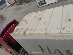 52072